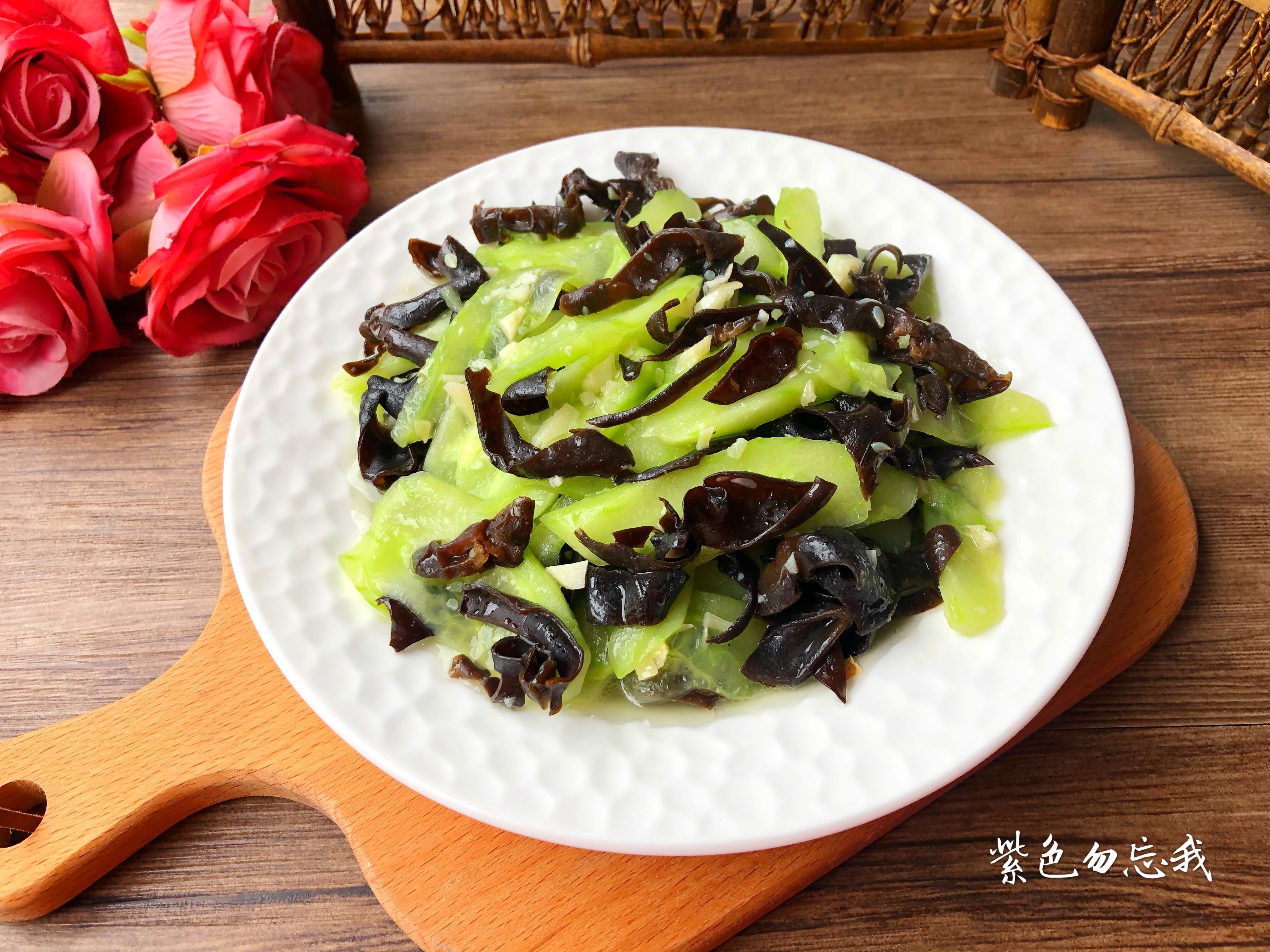 清肠|它和黑木耳天生是一对，简单炒一炒，清肠去脂又美味，别错过