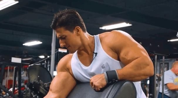 超级组|手臂练很久没效果你的训练强度太低了这么练，老手都感觉费劲