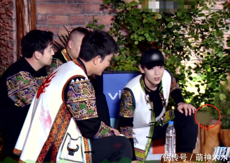 《极挑》播出事故!邓伦抽烟镜头放出,节目组忘记打码,连忙重剪