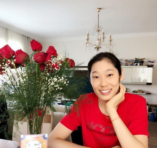 刘晓彤|女排好消息,队长朱婷即将出国做手术,有望在今年正式回归球场