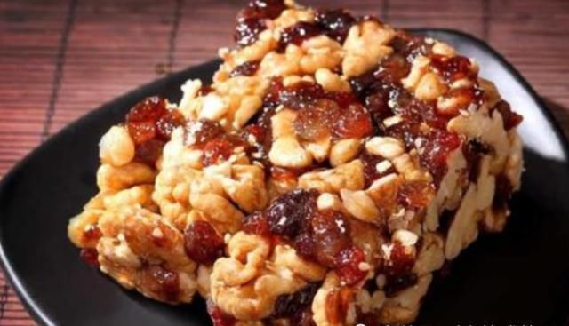 绕道|中国“最贵”的3种小吃,月薪上万都要“绕道”走,网友买不起