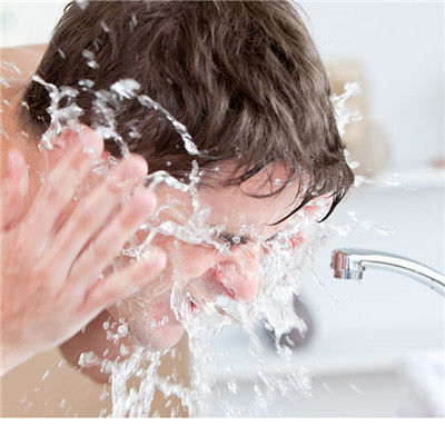 你知道嗎？臨睡前不宜洗澡