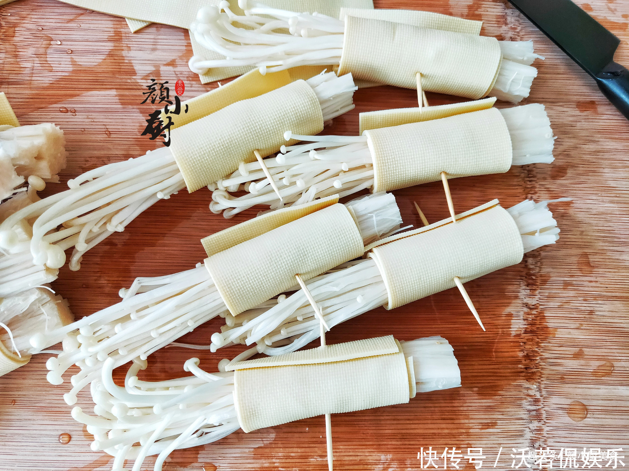 金针菇豆皮卷|豆皮别再拌着吃,换种新做法营养又解馋,大人小孩都爱吃,太香了