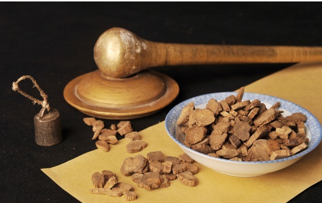 斑蝥|提醒常用的3类中药,对肾脏的损害很大,很多人还当良药来服