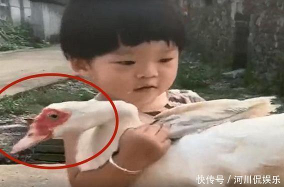 村霸|女儿假期到姥姥家,妈妈去接时差点认不出,小仙女变成了“村霸”