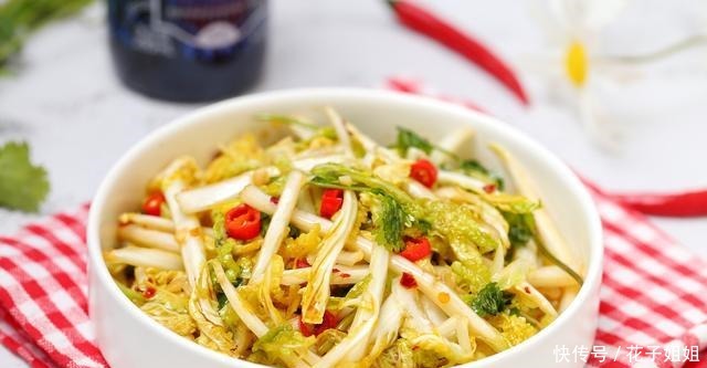 年夜饭别光准备大鱼大肉，凉拌菜也是主角之一，爽口开胃倍儿健康