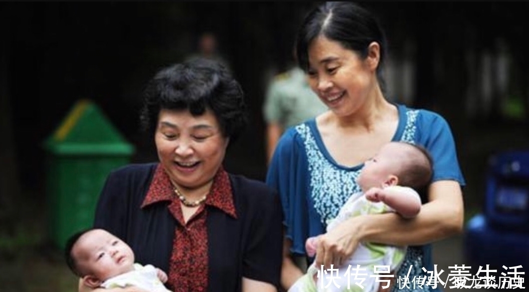 是真的吗|新生儿出生后,第一个抱的人很重要?并非迷信,而是有科学说法