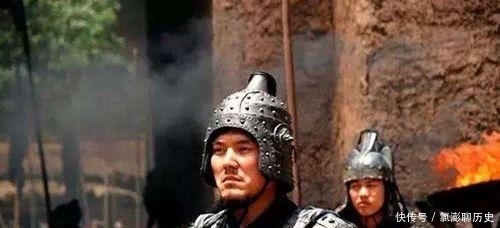 吕布|父亲被张飞杀死,母亲被曹操纳妾,他苦熬到成年,名震三国