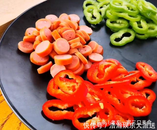 馅饼|面粉里加1个鸡蛋,不用烤箱,不用油炸,简单一做,比馅饼还好吃