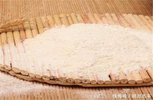 买面粉时,只要面袋上有这4个数字,不管多便宜,都是好面粉