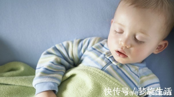 孩子|宝宝张嘴睡觉影响颜值,除了张嘴睡觉,以下几点宝妈也要注意