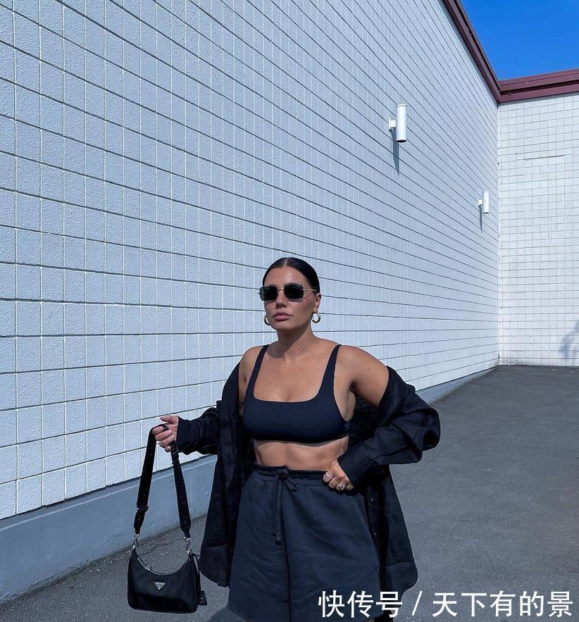 艾利|简单衬衫也能穿出迷人气质,属于职场女孩的时尚单品,必须有它