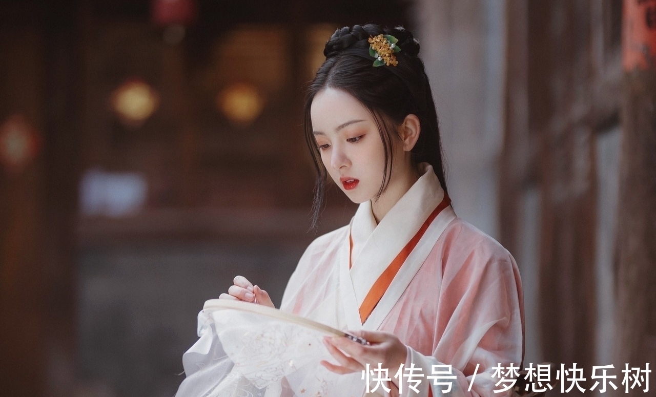 七绝|诗·十首丨奢香琢玉遣思念,故裹尘埃急雨弦