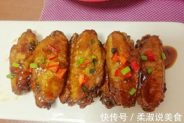 今天的晚餐,儿子发到同学群里,引起一大片的羡慕嫉妒恨