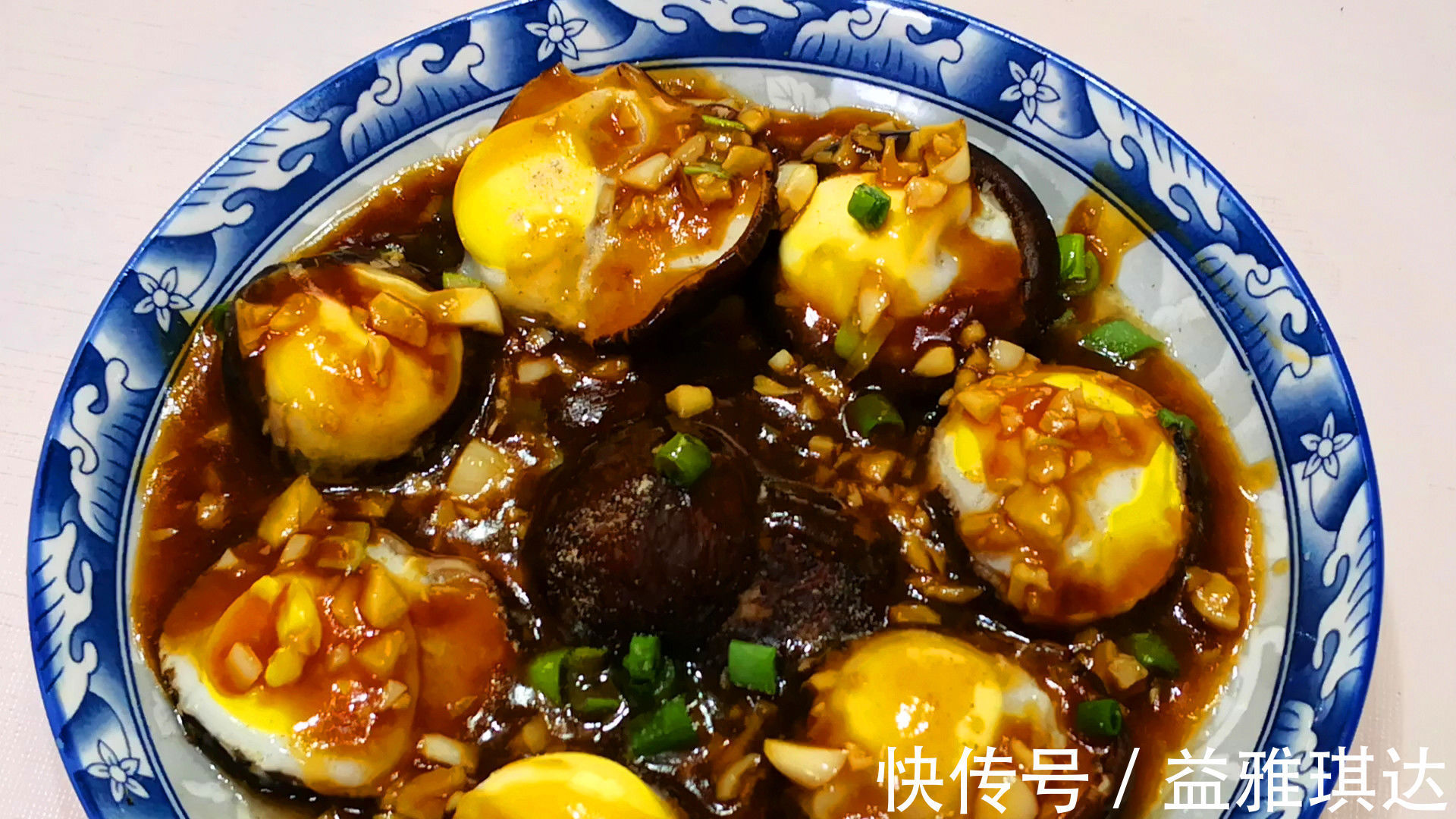 香菇蒸蛋|入秋后，多吃此菜，8块钱一斤，营养比牛肉高，蒸一蒸就特香