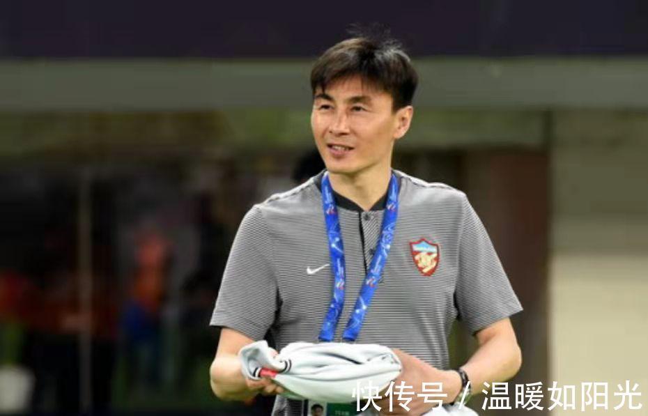 李玮锋|天下风云出我辈,一入江湖岁月催,中国足坛一代名将:硬汉李玮锋