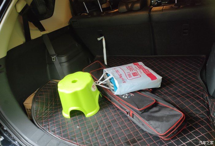 奶茶|没有秋天的第一杯奶茶只有秋天的第一次钓鱼