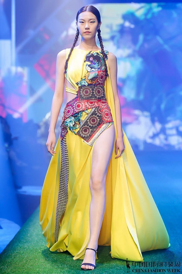  时尚|看了这场公益时尚盛宴，感觉自己购物车里的衣服都弱爆了