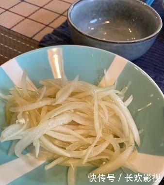 烤鱼|巨星变全职主妇!Ella「煮饭快没招」上网求救 汤勺网揪亮点