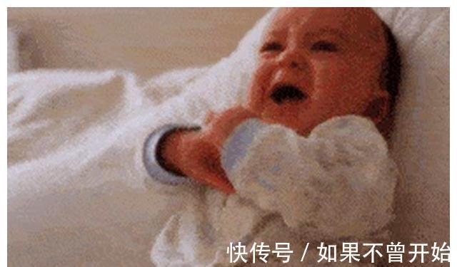 宝妈|宝宝睡觉总爱“一惊一乍”,这到底是怎么回事?真的不是迷信