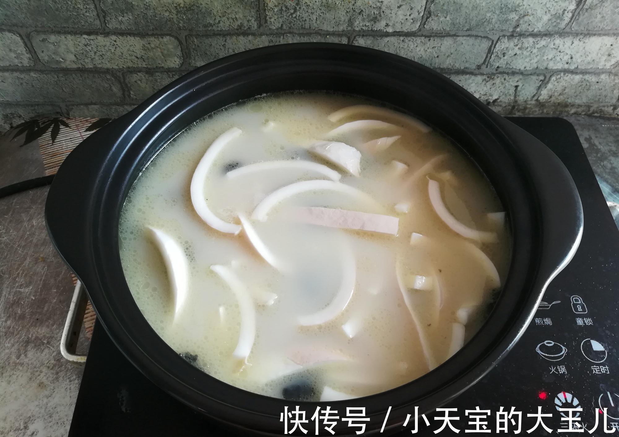 喝汤|冬天吃肉不如喝汤,若条件允许,这汤1周喝2次,补血安神又助眠