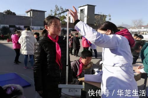 孩子|冬季到来,孩子进入猛长期,督促孩子做好3件事,身高猛增15公分