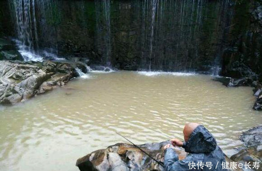  种地方|在水流很急的地方怎么钓鱼三种应对方式，不愁钓不到鱼