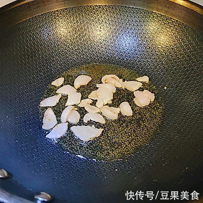 #东古家味美食#白菜帮炒肉
