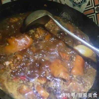 冰糖|卤猪蹄,一道能吃下三碗饭的神奇美食