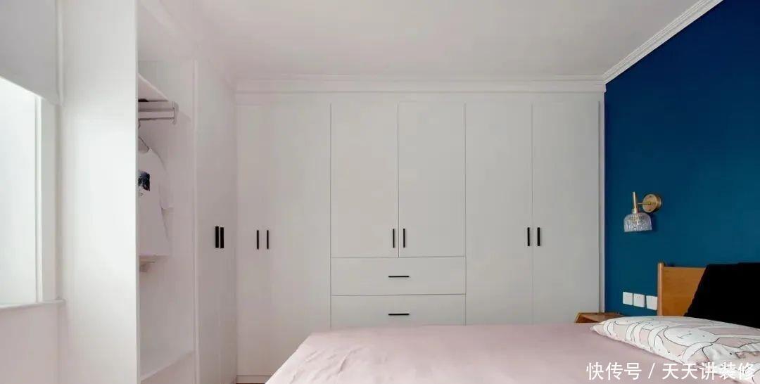 L型|毫不夸张，卧室里这样装个L型衣柜，完全可以抵得上一个衣帽间！