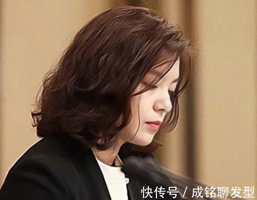 精英|从明星到职场精英都青睐的三款发型，瘦脸又显气质，减龄又时尚