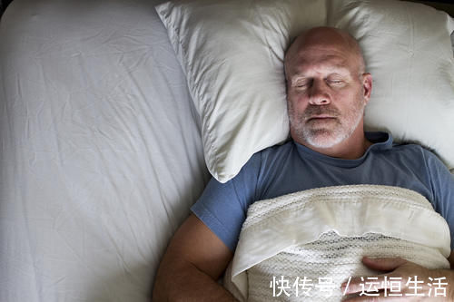 颈部|患上颈椎病怎么办？日常做好4件事，颈椎才能好得快