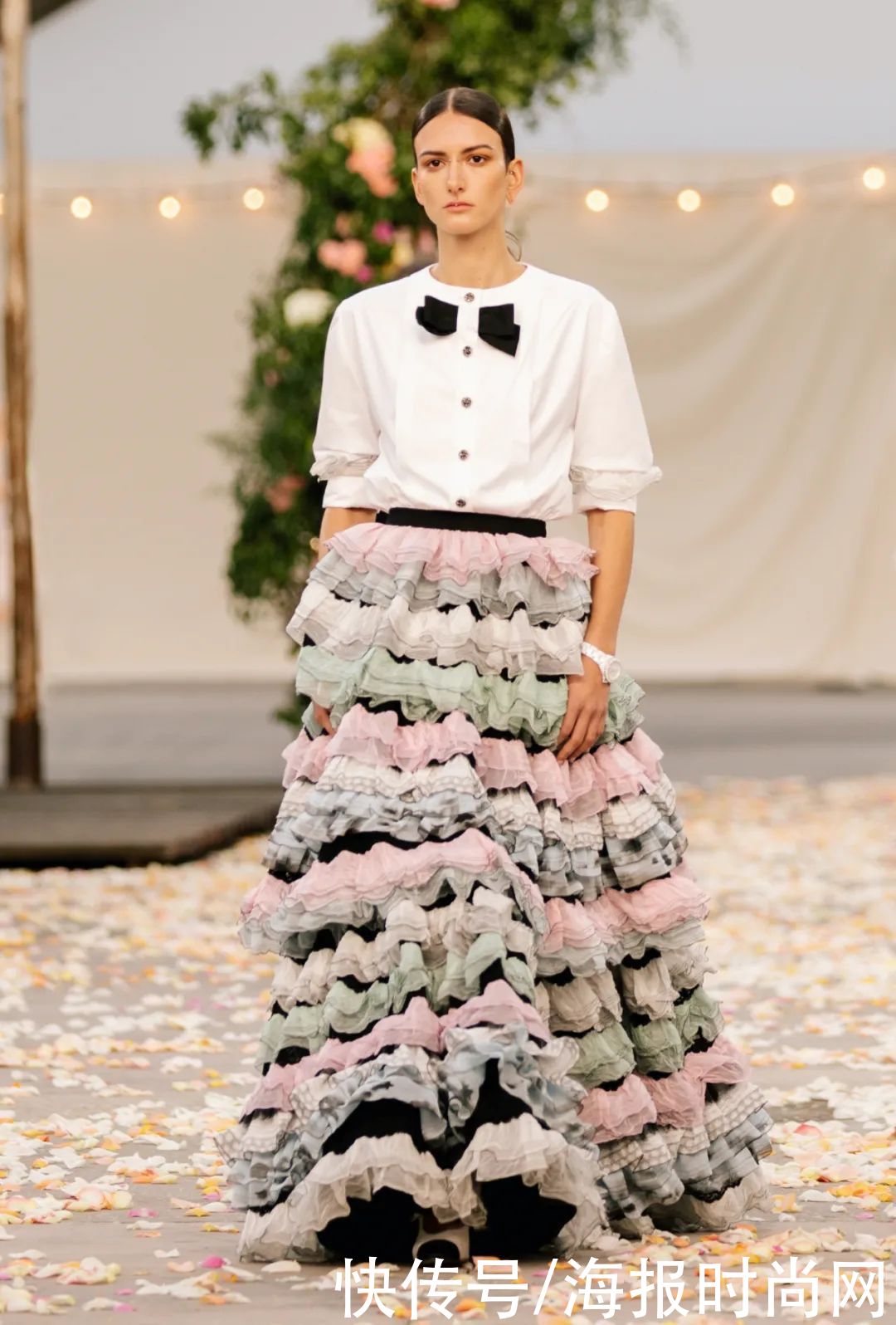 高定周｜香奈儿邀请你，参加一场如梦似幻的“仲夏夜婚礼”