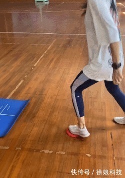 精照|37岁体育老师的“腰精照”能有多撩人看到这身腹肌,你还要逃课