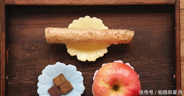 春天,把苹果和山药一起煮,我家每周喝3回,很多人不知道有啥用