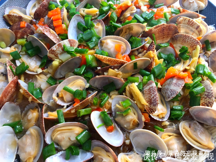 肉质|花蛤最好吃的做法，不焯水不爆炒，肉质鲜嫩还美味，超解馋