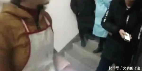 男子吃“霸王餐”,半年后才被老板发现端倪,网友:这波操作神了