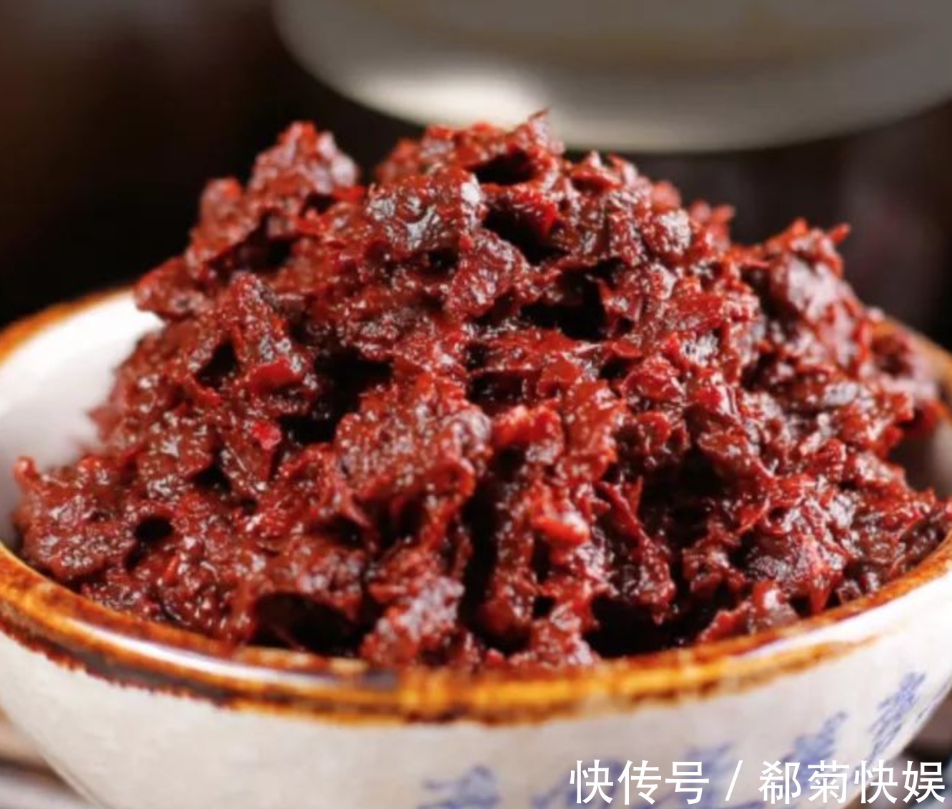 豆瓣酱|买郫县豆瓣酱时,认准这2个牌子,别管价格高低,都是好酱料