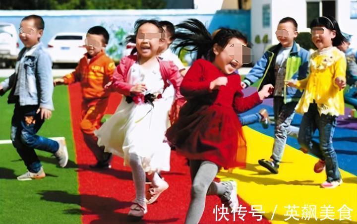 幼儿园|女儿穿纱裙上幼儿园,宝妈感到自豪,幼师:少让孩子穿裙子上学