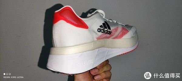 lightstrike|闲来挑灯论鞋 篇五十六：站内首发——Boston10 开箱试穿