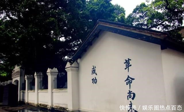 陈赓|康生批评陈赓当年你把蒋介石毙了,哪有今天陈赓一句话回怼