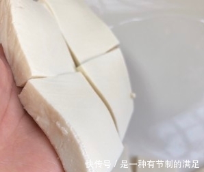 嫩鸡蛋包豆腐,超级好吃,快点学起来吧!