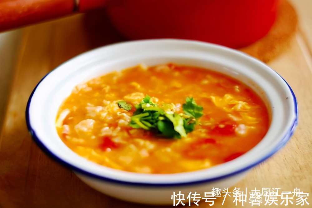 西红柿疙瘩汤|做西红柿疙瘩汤，切记别直接倒入鸡蛋，教你一招，蛋花均匀又好喝