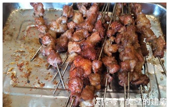 羊肉串|2个月没吃烧烤了，今天花了330元，吃了这些看看划算吗？