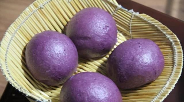 蒸馍店老板说,发面别只用酵母+白糖!加一些它,30分钟发满盆!