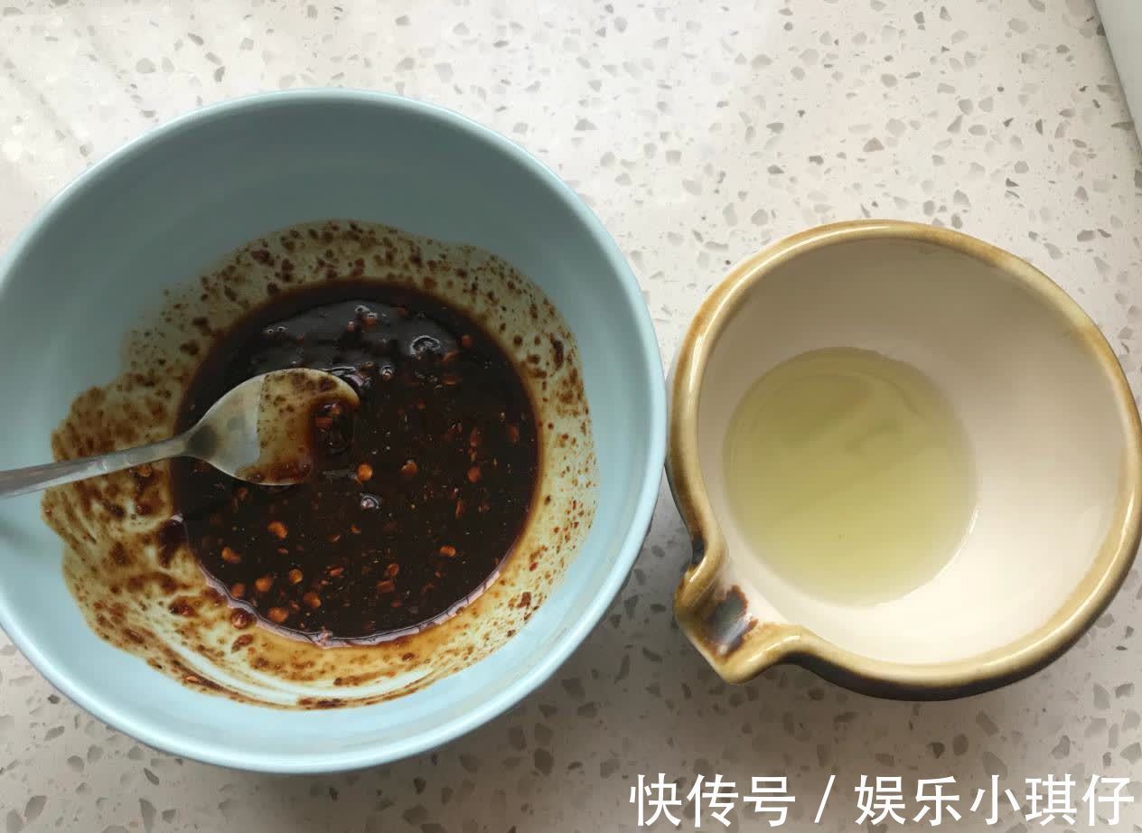 可口|豆腐这样做,大人孩子都爱吃,鲜嫩可口,2块钱能做一大盘