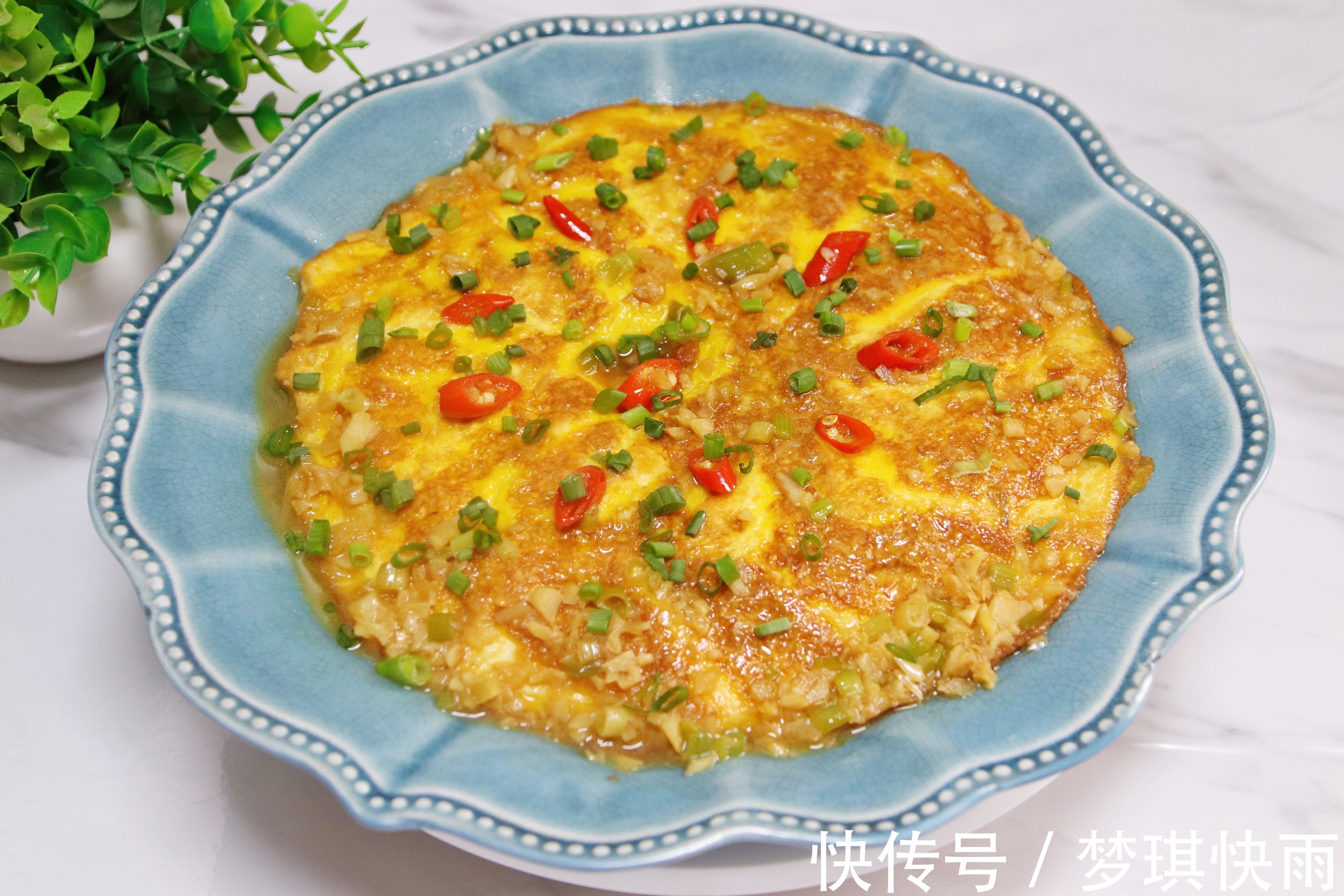 鸡蛋|用豆腐和鸡蛋做的这盘菜，在饭店卖到88块，我在家只用5块钱搞定