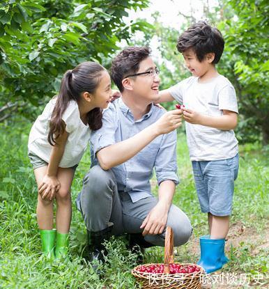 孩子|最好的家庭教育,就是爸爸爱妈妈,人人都羡慕!