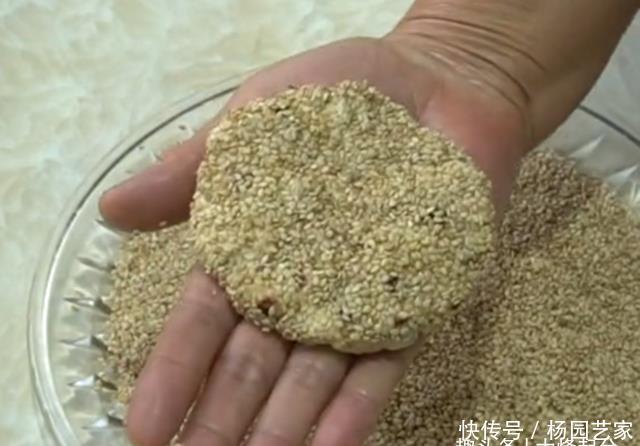 加上|苹果别直接吃了,加上鸡蛋做成早餐饼,营养好消化,孩子最爱吃