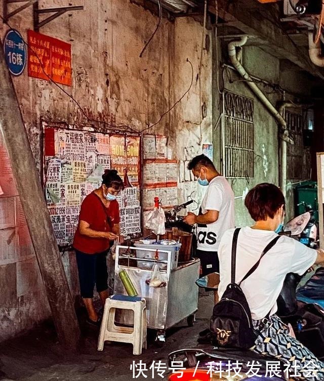 从头吃到尾的平西夜市,没有人能饿着出来!